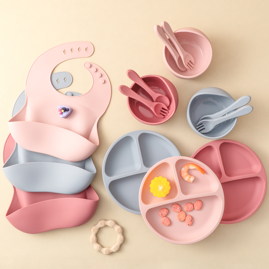 Baby Food Chart - 5 個ベビーシリコーン給餌セットラウンドダイニングプレート吸盤ボウル食器子供のためのベビー防水よだれかけスプーン子供の食器
