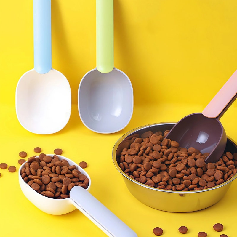 Self Feed Spoon - 犬用フードスクープ 多機能ペット用給餌スプーン シーリングクリップ付き 高品質プラスチック製 猫用フード専用計量スプーン