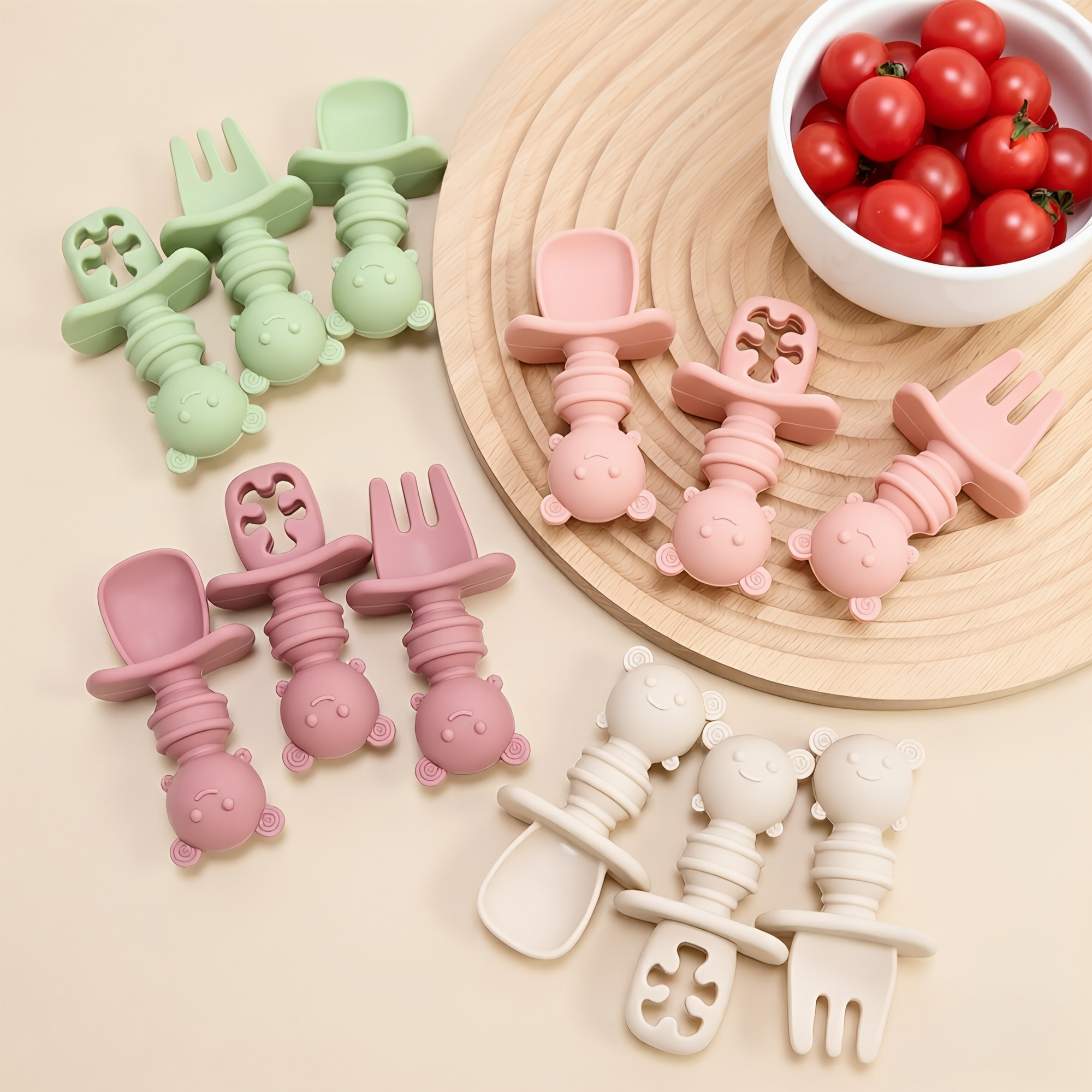 Baby Food Utensil - 3個入りショートハンドルビースプーン＆フォークセット、初期の食事トレーニング用食器、小さな手でも握りやすい、素晴らしいベビーギフト