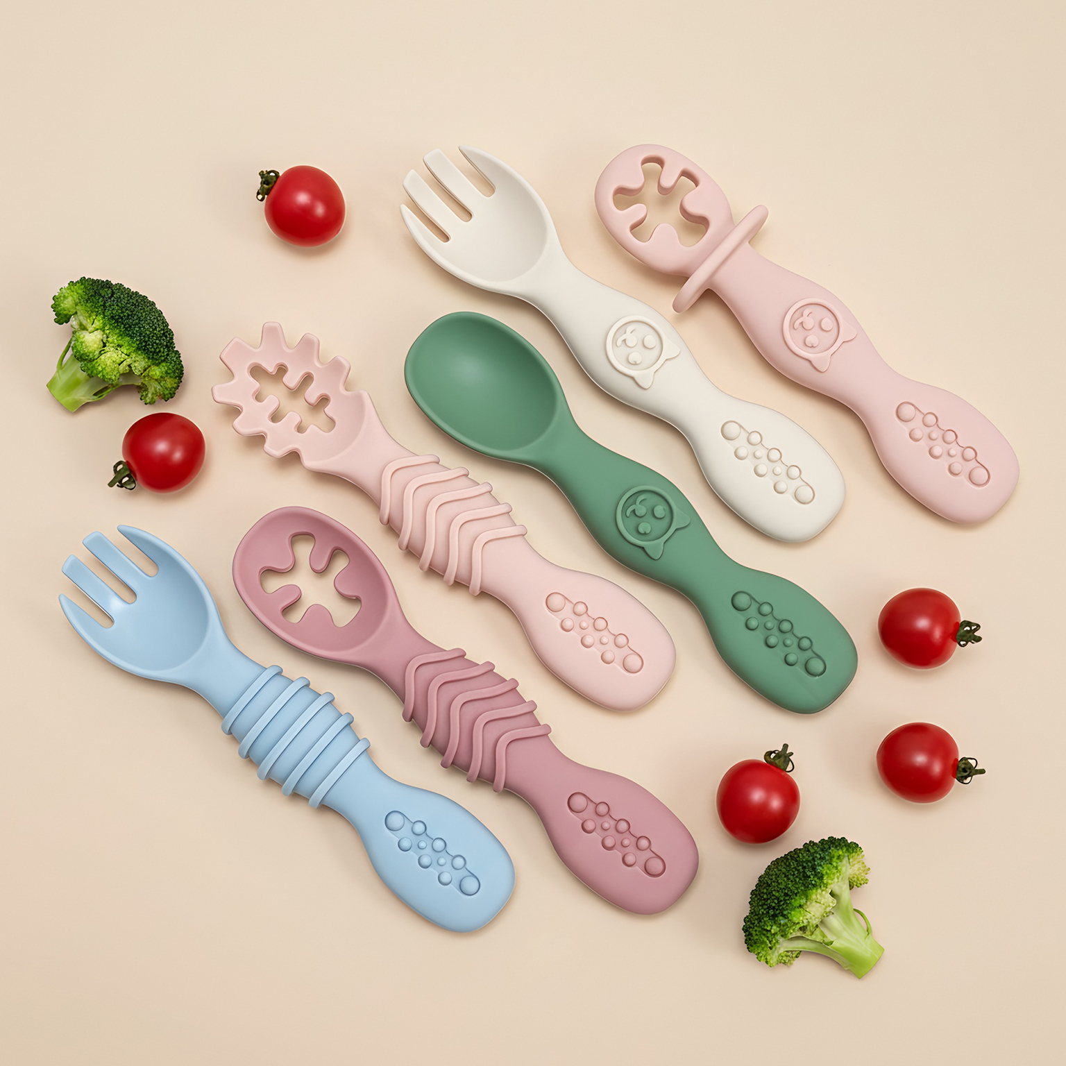 ベビースプーン＆フォークセット4個、耐久性がありお手入れが簡 - Self Feed Spoon のレビューと価格
