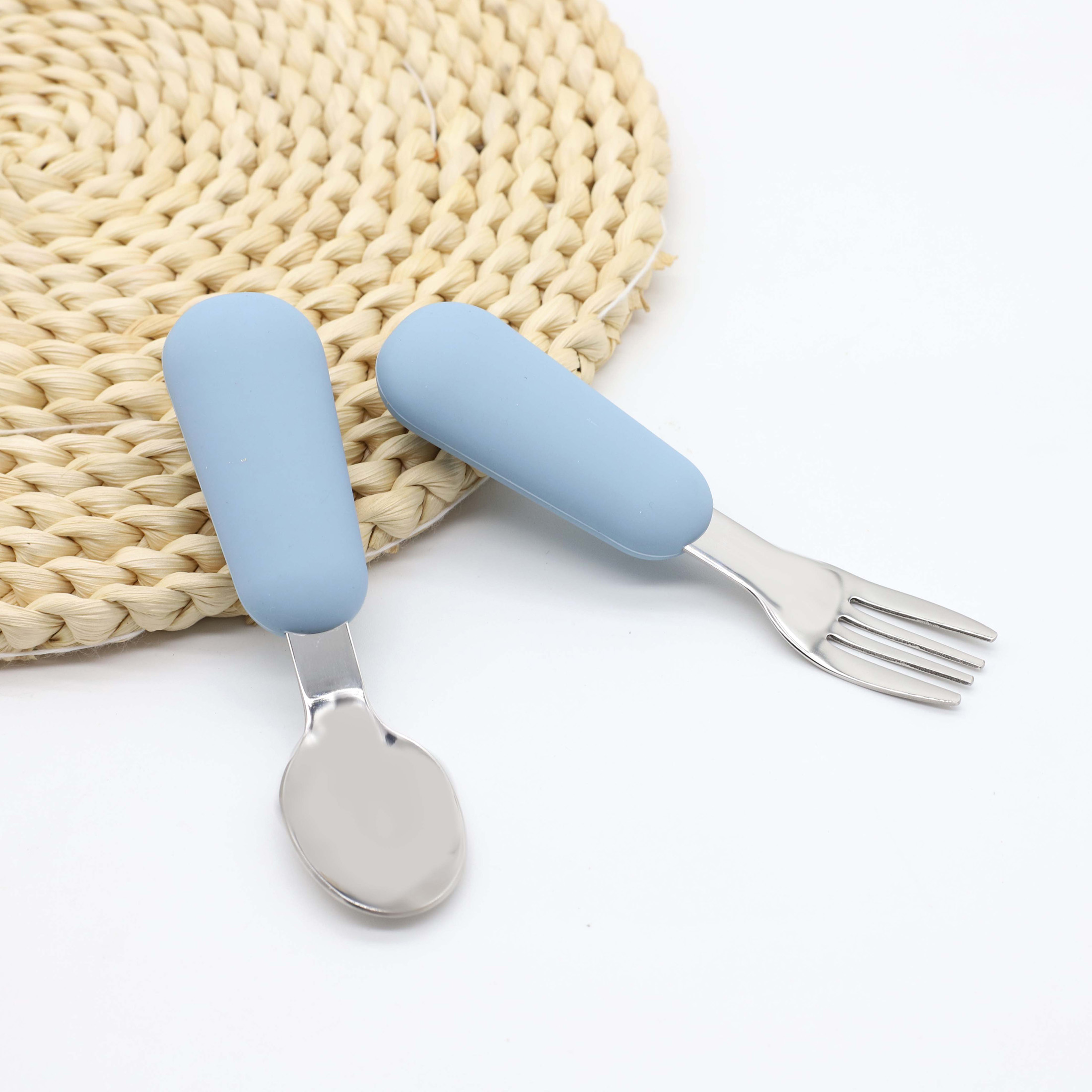 シリコーンステンレス鋼スプーンフォーク食品グレード 304  - Baby Food Utensil のレビューと価格