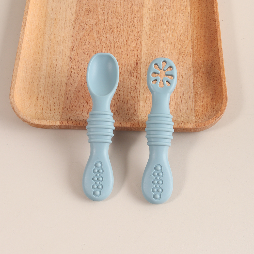 2個入りシリコン製ベビー用スプーンセット - ソフトな初期段 - Self Feed Spoon のレビューと価格