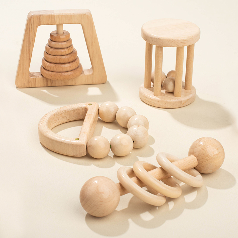 モンテッソーリ木のおもちゃカラフルなベビーガラガラセット安全 - Dry Food Baby のレビューと価格
